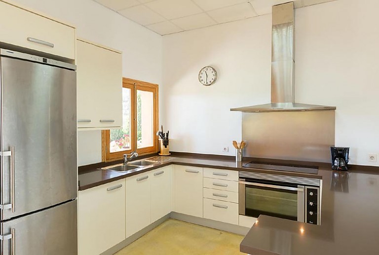 Küche Küchenzeile Fenster Kühlschrank